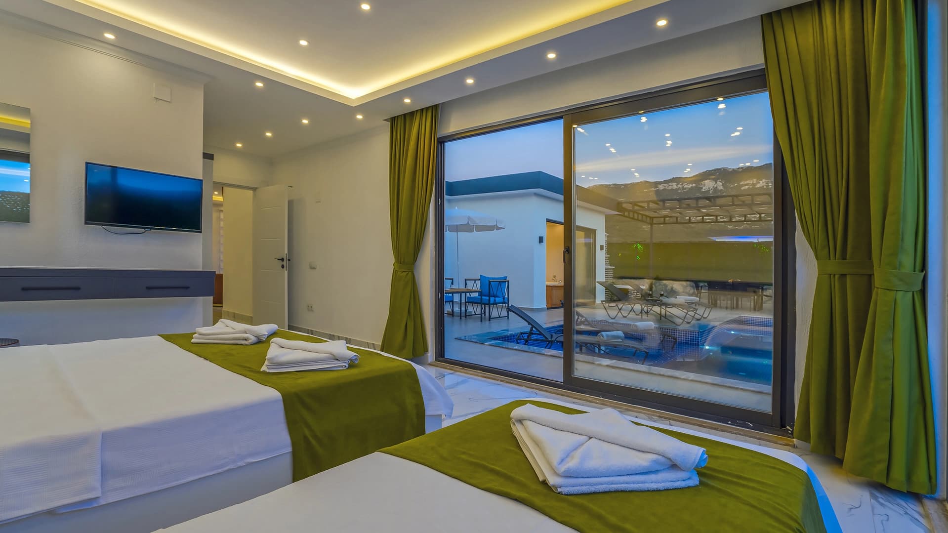 Villa Ortaç 4 Korunaklı Havuz 88