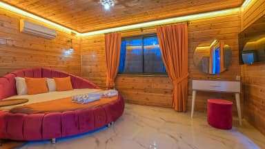 Villa Doğanay Bezirgan Korunaklı Havuz 83