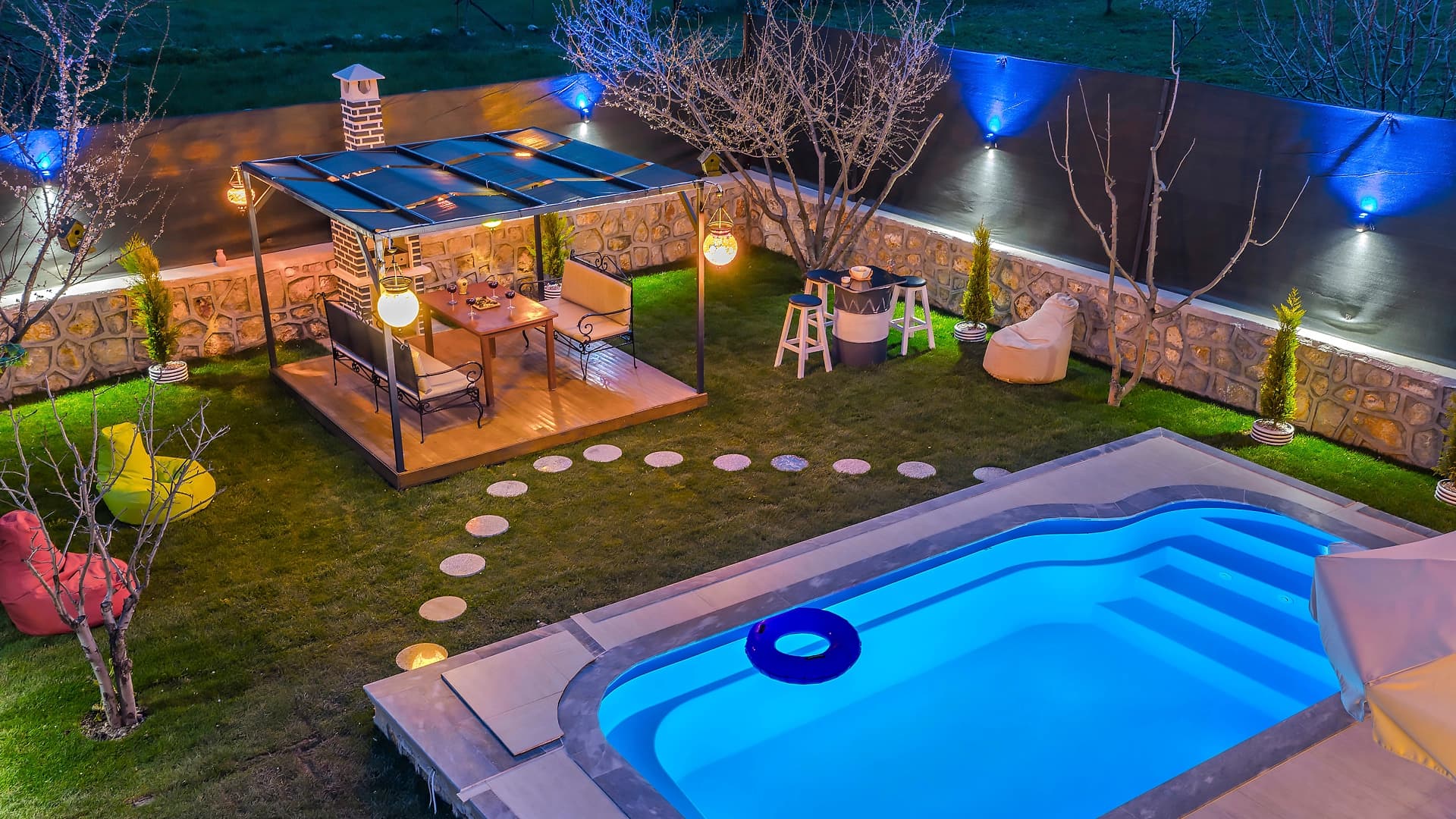 Villa Doğanay Bezirgan Korunaklı Havuz 61