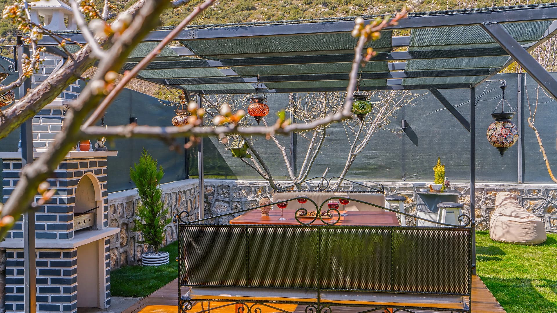 Villa Doğanay Bezirgan Korunaklı Havuz 53