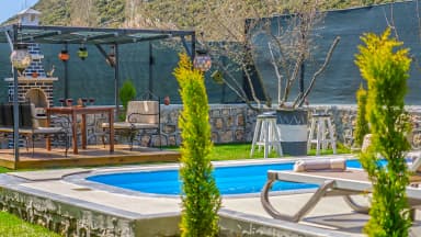 Villa Doğanay Bezirgan Korunaklı Havuz 95