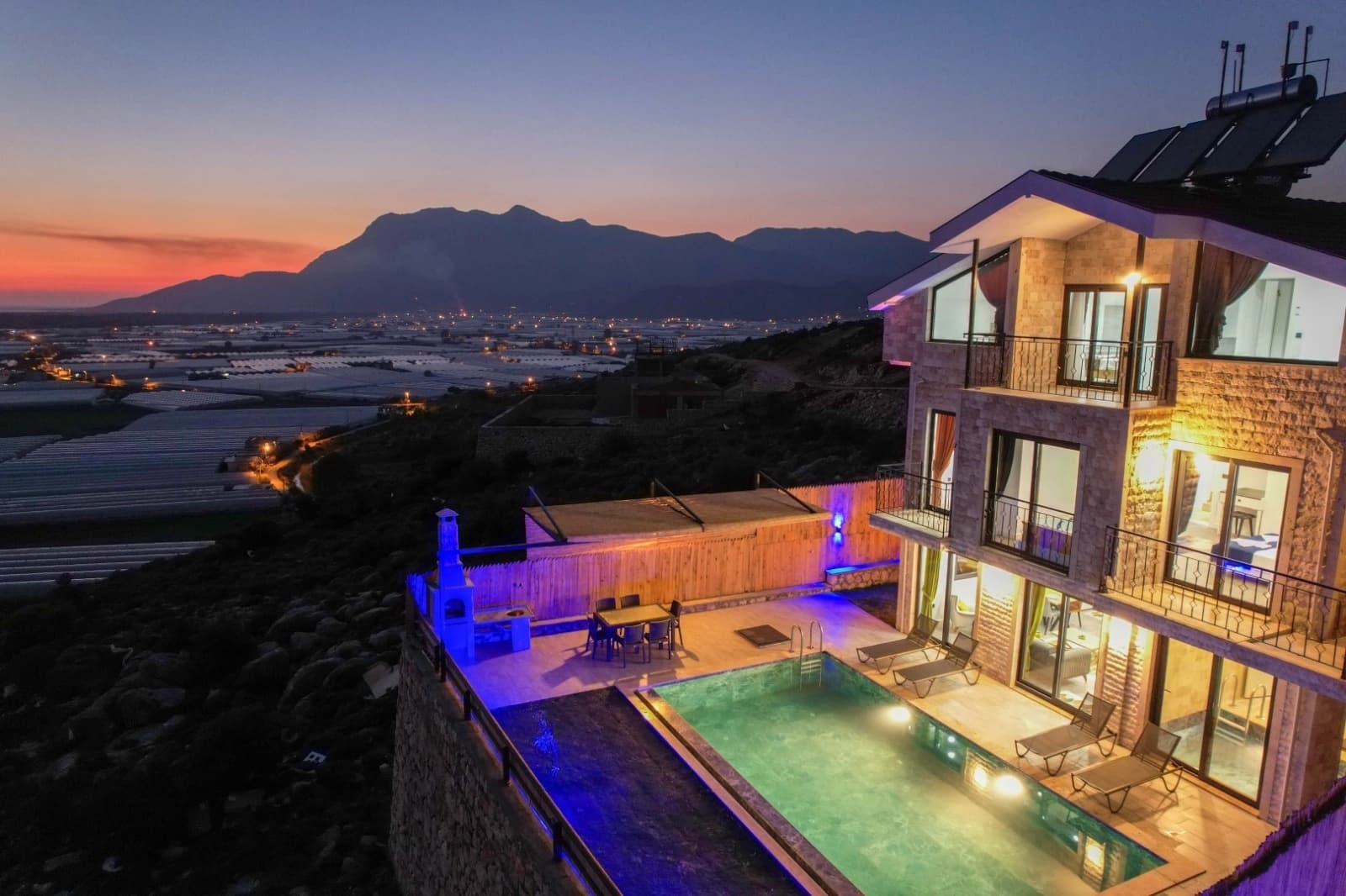 Villa Legendary 2 Çocuk Havuzu 14