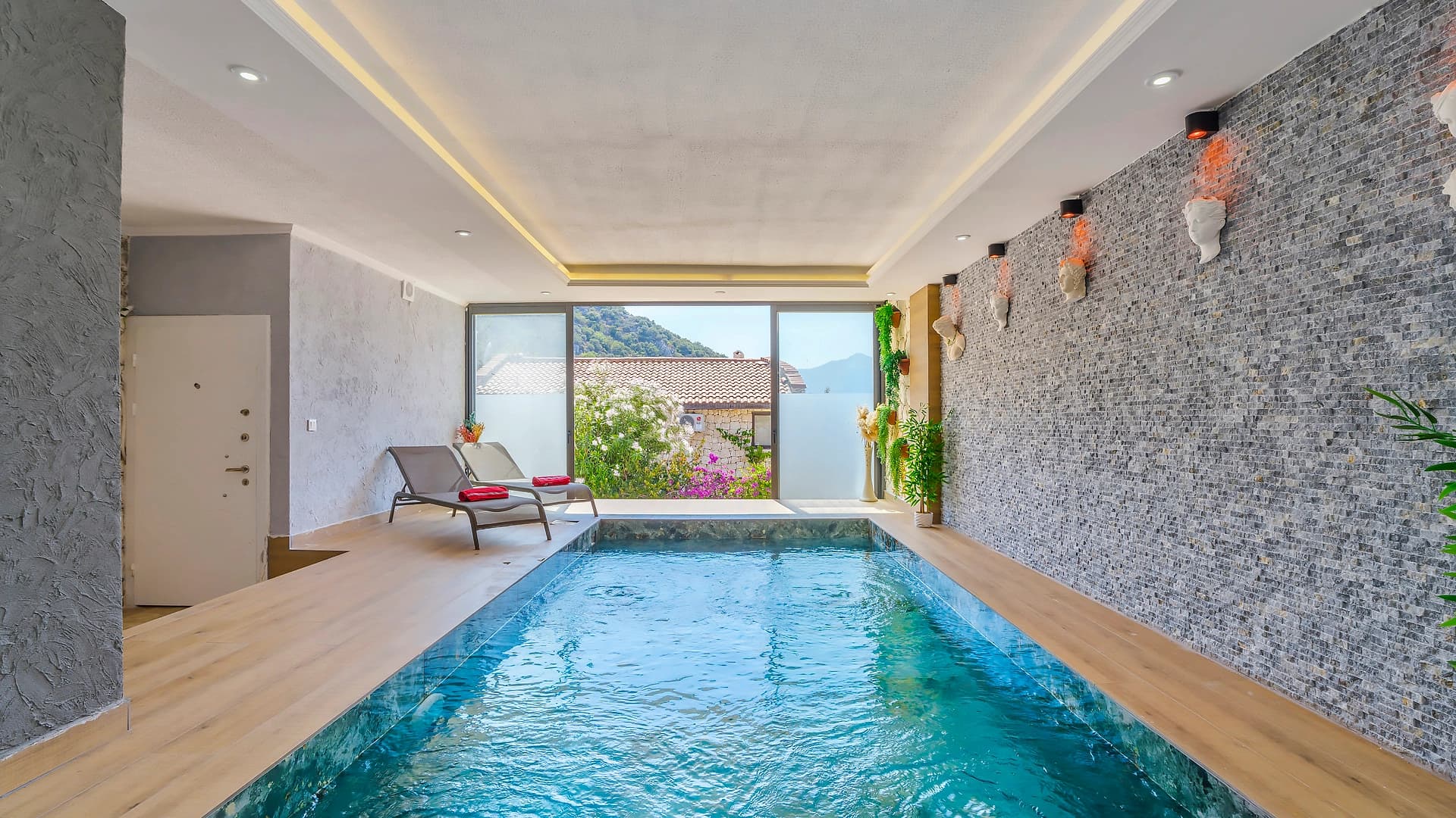 Villa Uğurlu Isıtmalı Havuz 73