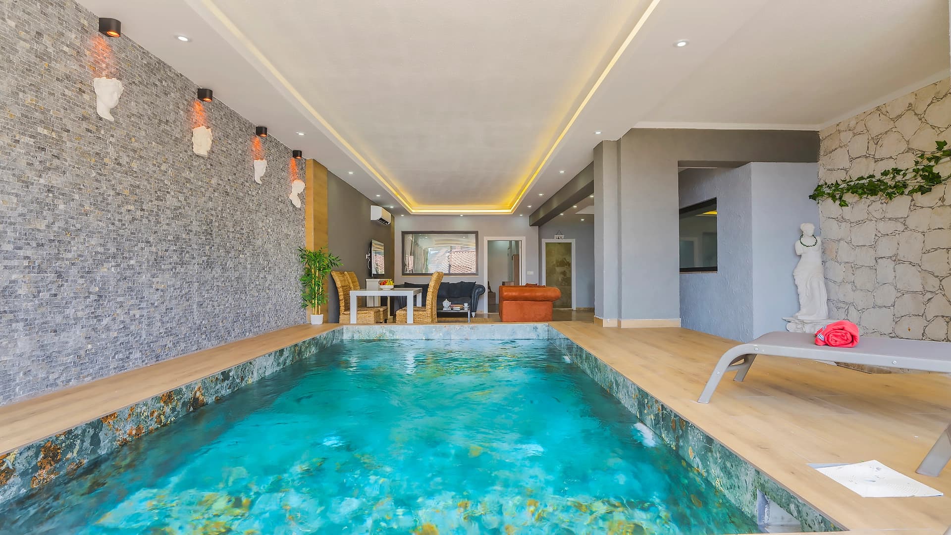 Villa Uğurlu Isıtmalı Havuz 87