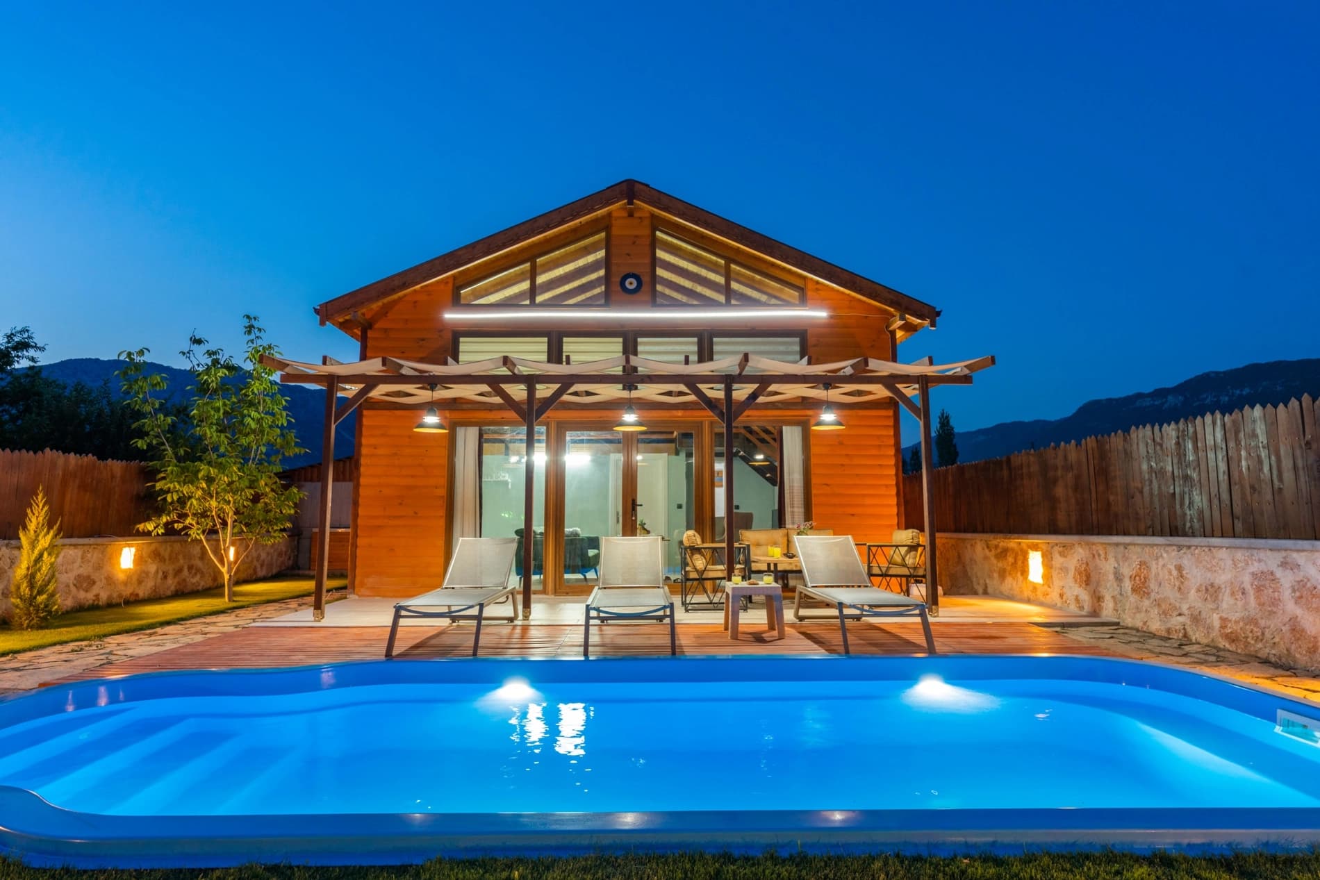 Villa Nazoğlu Korunaklı Havuz 86