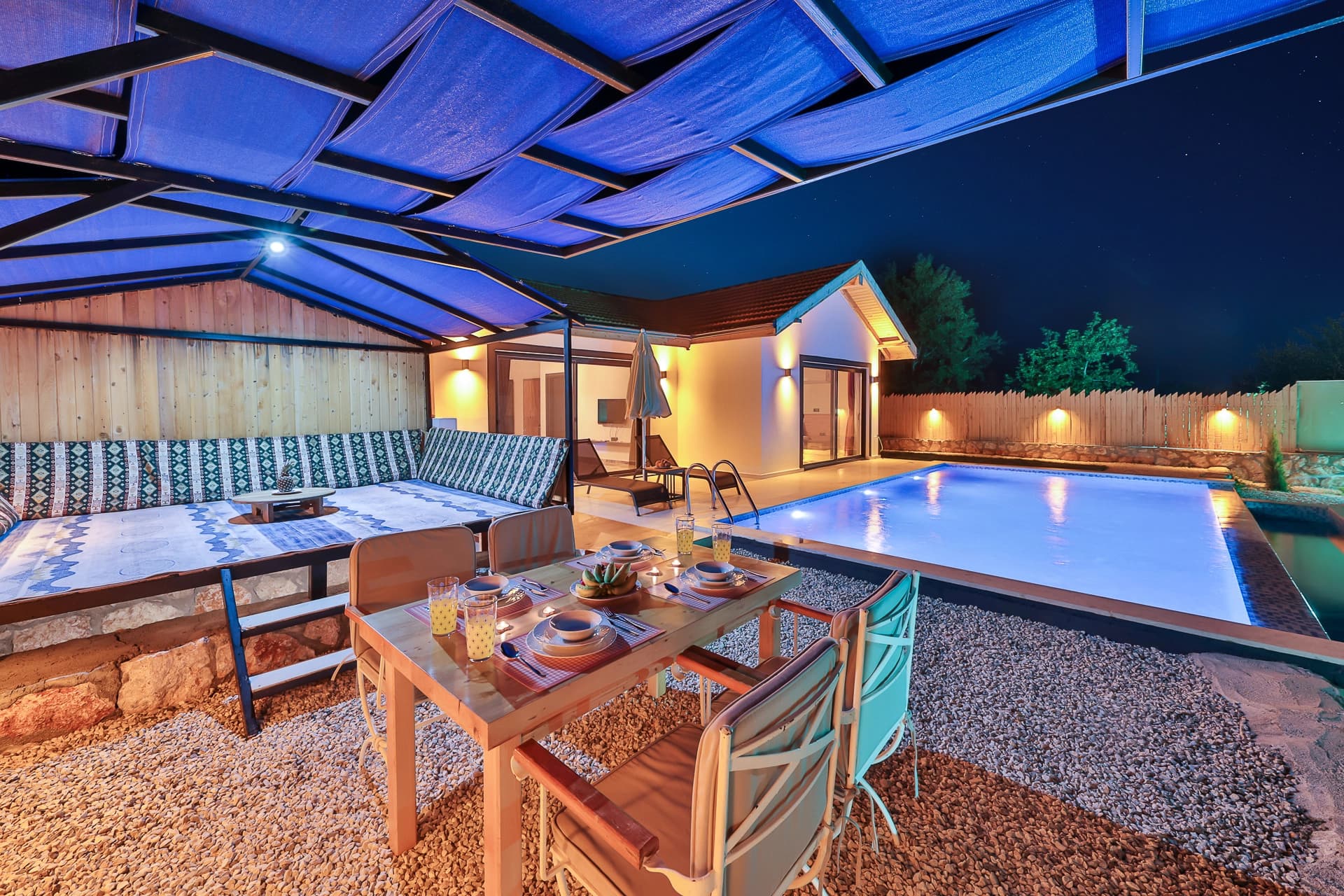 Villa Erisa Korunaklı Havuz 50