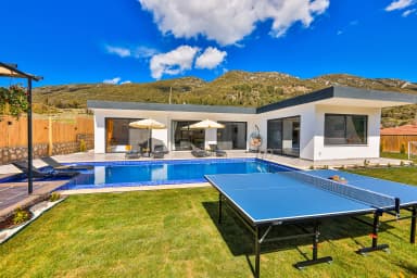 Villa Nazeren Korunaklı Havuz 44