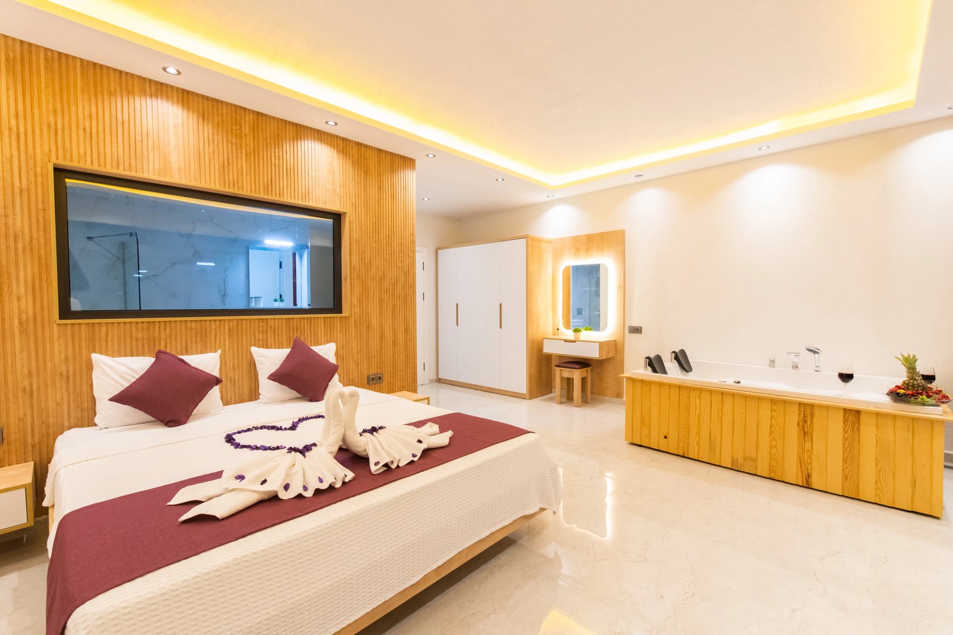 Villa Kaila Korunaklı Havuz 50