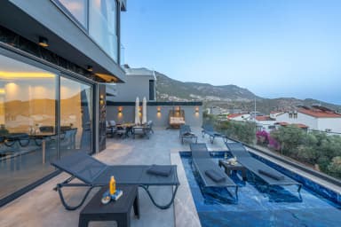 Villa Cihan Isıtmalı Havuz 70