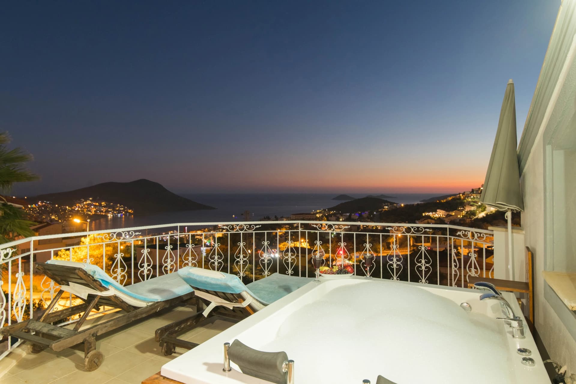 Villa Mare Monte Özel Havuzlu 23