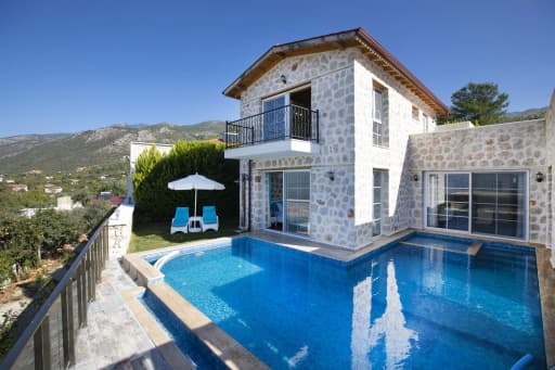 Villa Emir Üzümlü