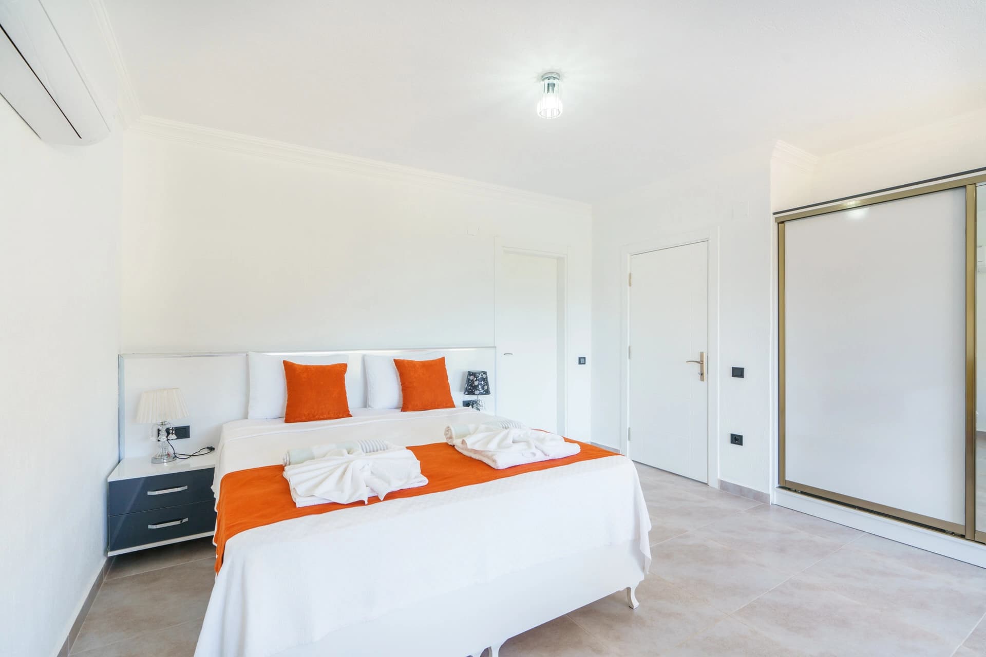 Villa Rojin Korunaklı Havuz 86