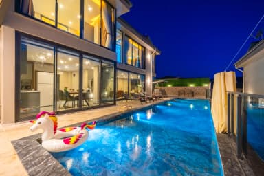 Villa Colombia Korunaklı Havuz 45