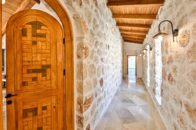 Villa Tan Üzümlü Korunaklı Havuz 21