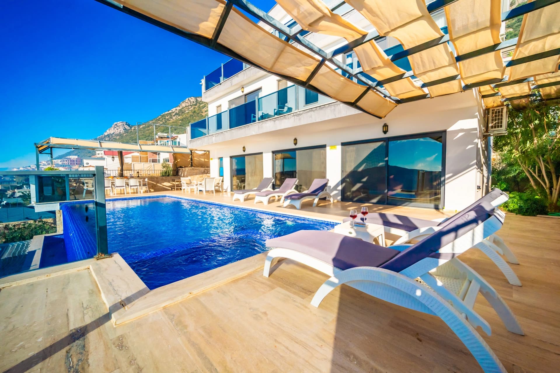 Villa April Özel Havuzlu 42