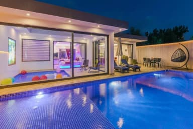 Villa Şakşuka Korunaklı Havuz 58