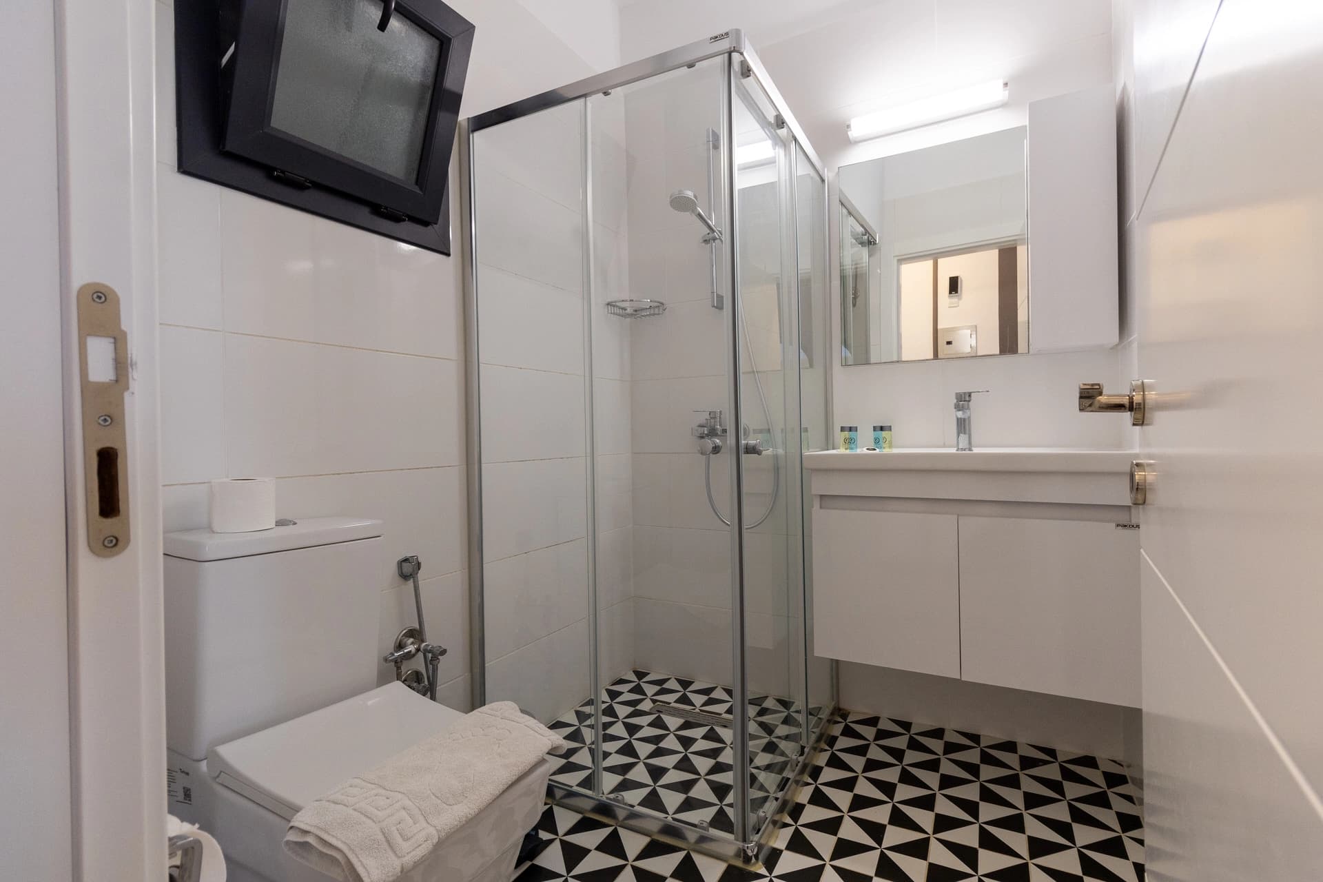 Apart Caesar Gallus 139 Kıbrıs  13