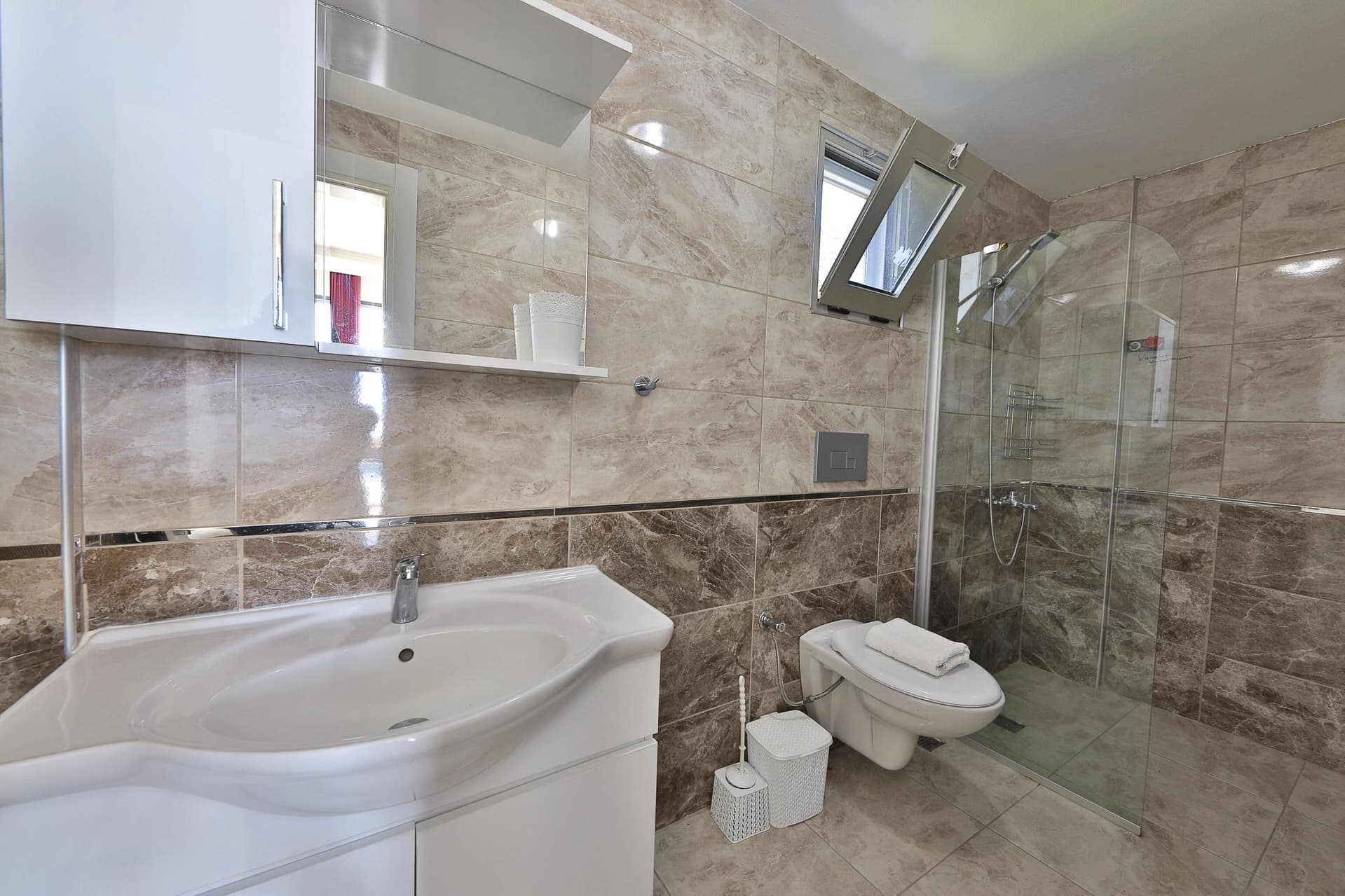 Villa Florya Duo Korunaklı Havuz 15