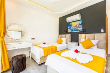 Villa Lidya Korunaklı Havuz 10